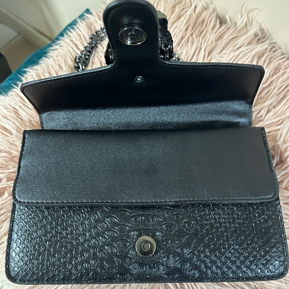 (Copy)GG - Picture 3 of 6